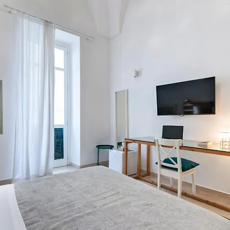 Incentro Comfort - Selection Nocleg ze śniadaniem *